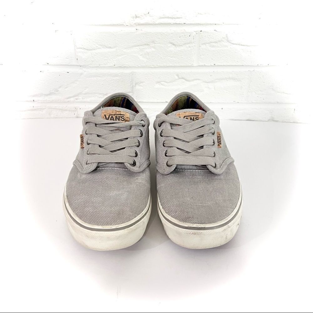 🚨4/$25 VANS Gray Lace Up Sneaker with Cork Detail Size 8.5